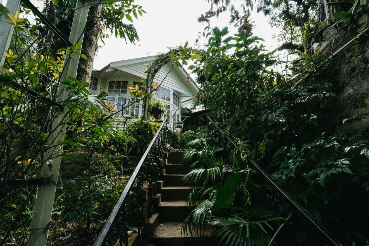 Rock Cliff Home Stay Shillong Zewnętrze zdjęcie